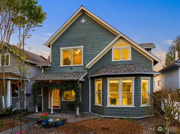 2332 N 64th Street, Seattle, WA 98103