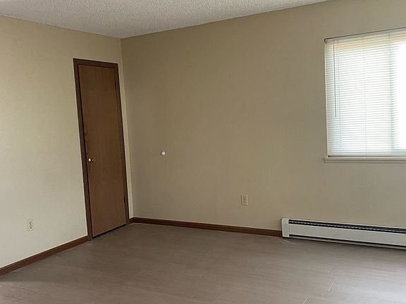 5th image of 3704 Ridge Rd #3706