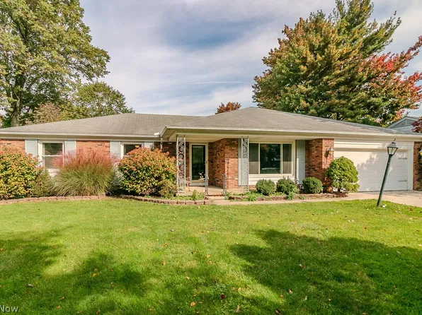 5223 Chickadee Ln, Lyndhurst, OH 44124