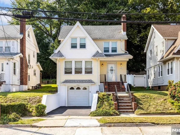692 Chestnut Ave, Teaneck, NJ 07666