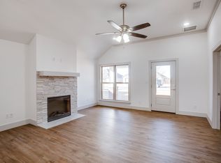 811 N 4th St, Wolfforth, TX 79382
