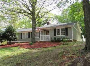 318 Seven Oaks Ln, Spartanburg, SC 29301
