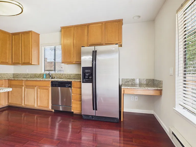 300 Glenwood Cir #273 — Photo 5