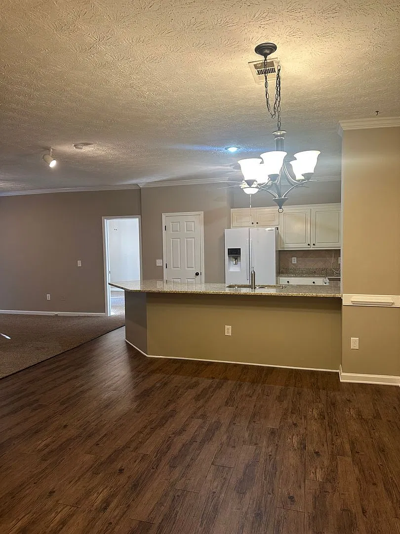 2 Bed, 2 Bath Condo in Downtown Gainesville — Photo 3