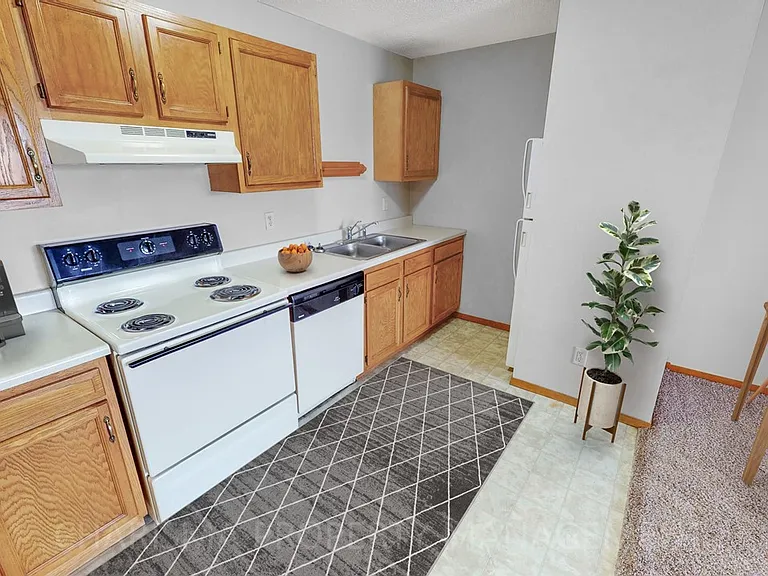 Cedar Ridge Apartments — Photo 31