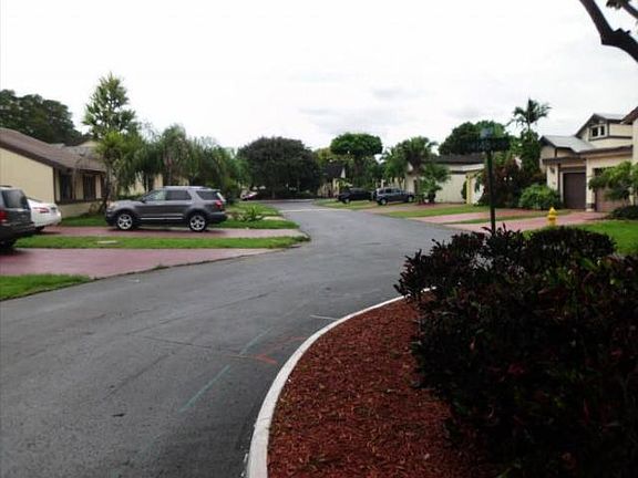 3rd image of 9533 SW 148 Avenue Cir E