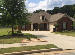 104 Christopher Dr, Byron, GA 31008