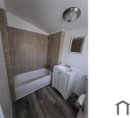 3 bed, 600 sqft, $2,225 — Photo 2