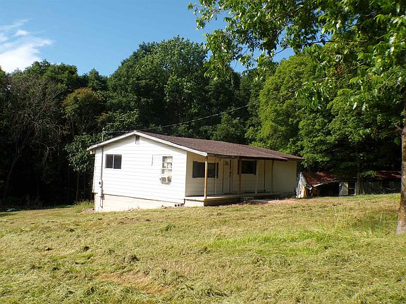 4th image of 1062 Hovater Mill Rd