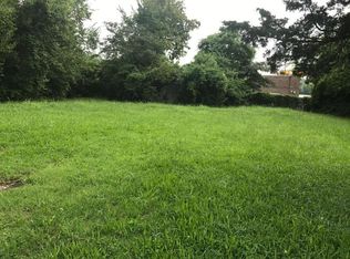 3212 Johnston St, Knoxville, TN 37921