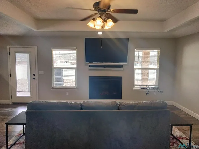 2115 Roadrunner Dr — Photo 9
