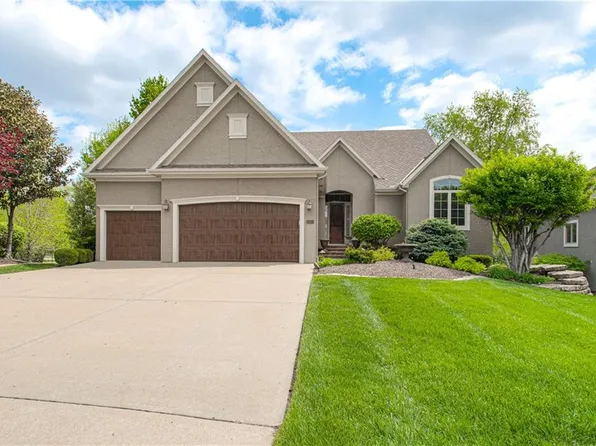 10320 W 142nd St, Overland Park, KS 66221