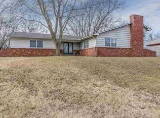 1107 N Maus Ln, Wichita, KS 67212