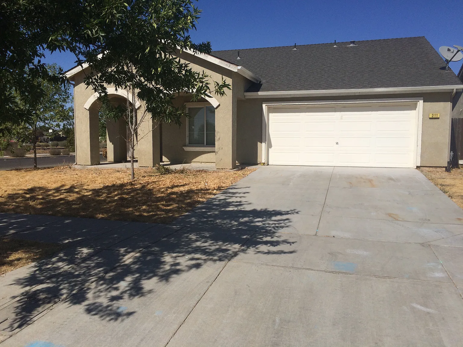 311 Rhianon Dr photo 1