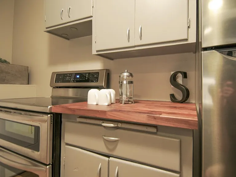 5436 California Ave SW — Photo 3