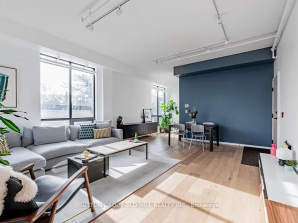 50 Bartlett Ave #2, Toronto, ON M6H 3E6