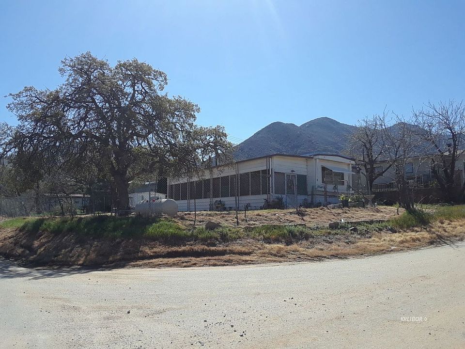 2nd image of 9 Bodfish Creek Rd