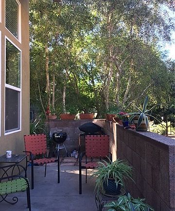 2nd image of 304 E Jeanette Ln