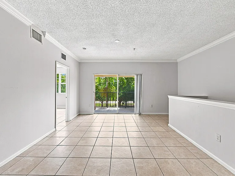 5860 W Sample Rd #307 — Photo 8