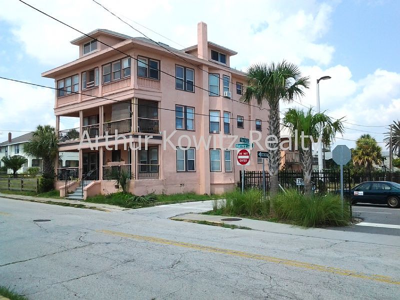 1st image of 707 Harvey Ave APT 2