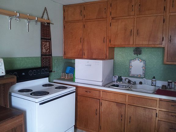 3rd image of 431 W Morton St