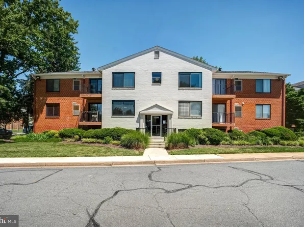 125 Driveway Clubhouse M, Leesburg, VA 20175