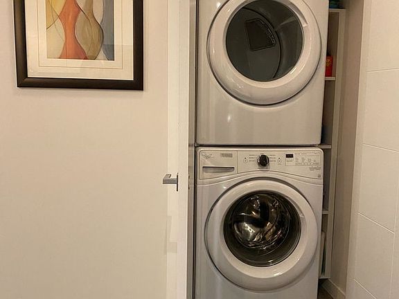 5th image of 711 Breslay St #110