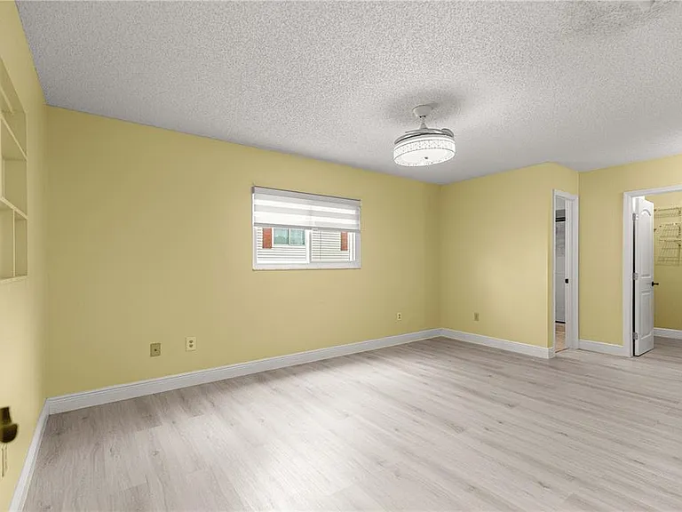 8470 SW 107th Pl — Photo 8