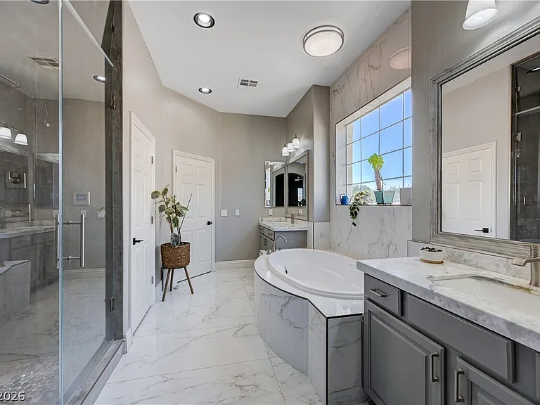 9738 Bear Trap Ct — Photo 30
