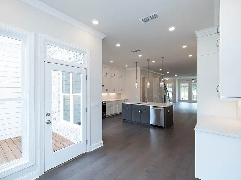 616 Goldsmith Ct — Photo 5