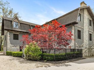 501 El Portal Dr, Michiana Shores, IN 46360