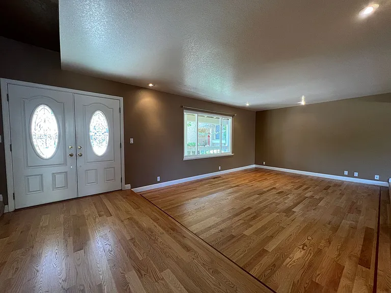 6556 Idlebrook Ct — Photo 5