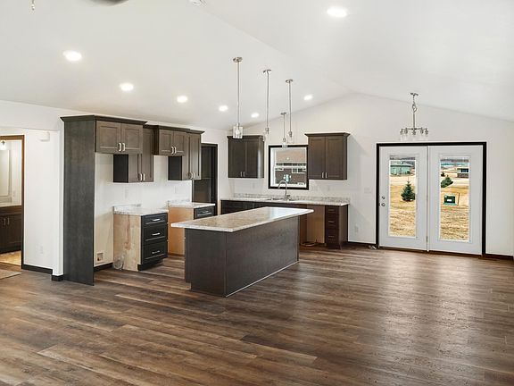 3rd image of 208 4th St NW