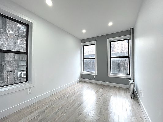 1st image of 4308 Broadway APT 3