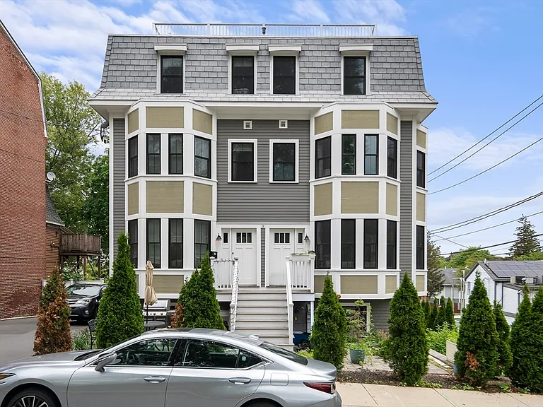 9 Cedar St #1 — Photo 1
