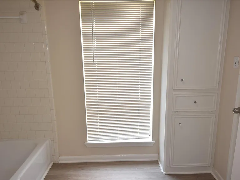 14410 Muirfield Ln — Photo 17