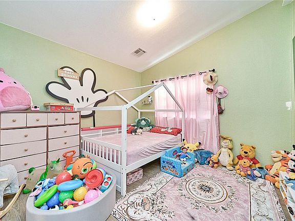 4th image of 43659 Ponderosa St