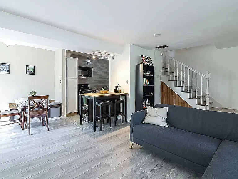 21U Fernwood Dr #21 — Photo 5