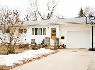 1408 Crosby Ln, Iowa City, IA 52240