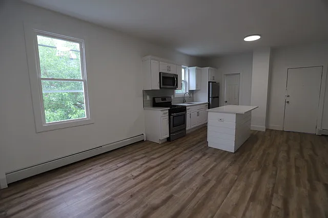 9 Maple St #2L — Photo 11