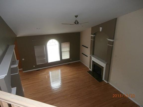 4th image of 10082 Thoroughbred Ln