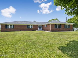 147 Meredith Rd, La Follette, TN 37766