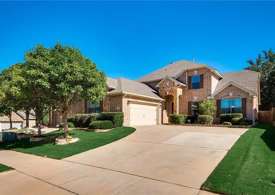 1st image of 7704 Hinkley Oak Dr