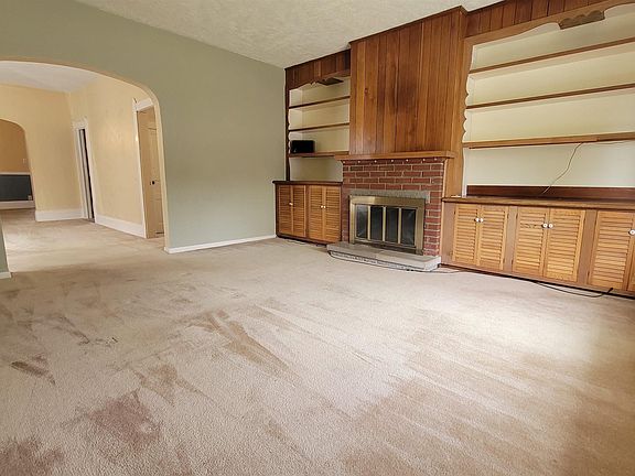 5th image of 306 N Burke St