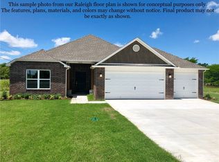 2307 Maplewood Dr, Lowell, AR 72745
