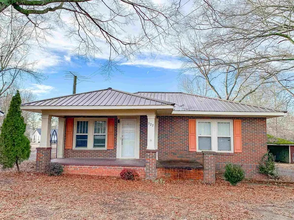 327 Guntersville Rd, Arab, AL 35016