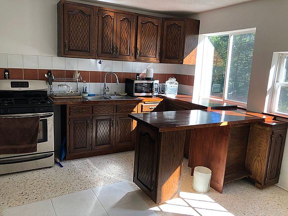 Kitchen cabinets