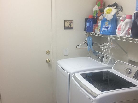 4th image of 2102 Blossom View Dr