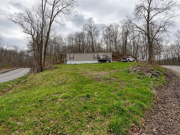 3rd image of 12040 Robins Rd