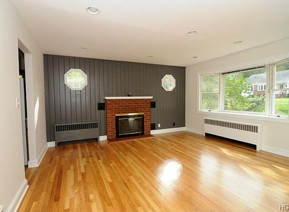 3rd image of 6 Gilbert St